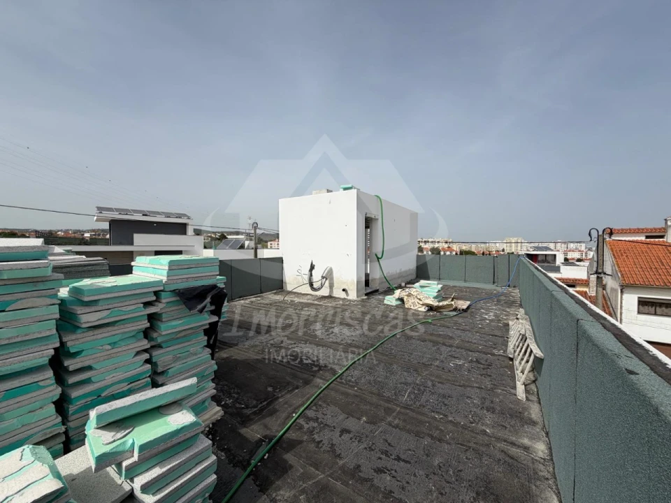 Moradia T4 para Venda em Santa Iria de Azoia, São João da Talha e Bobadela Foto 23