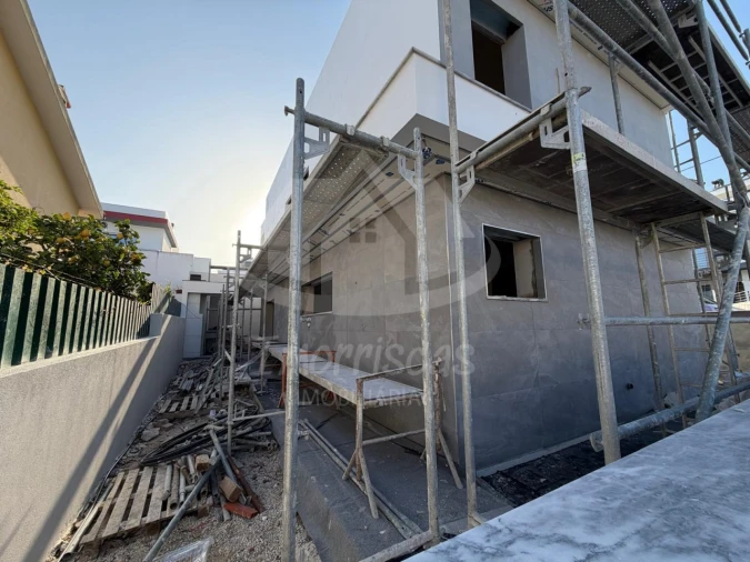 Moradia T4 para Venda em Santa Iria de Azoia, São João da Talha e Bobadela Foto 15