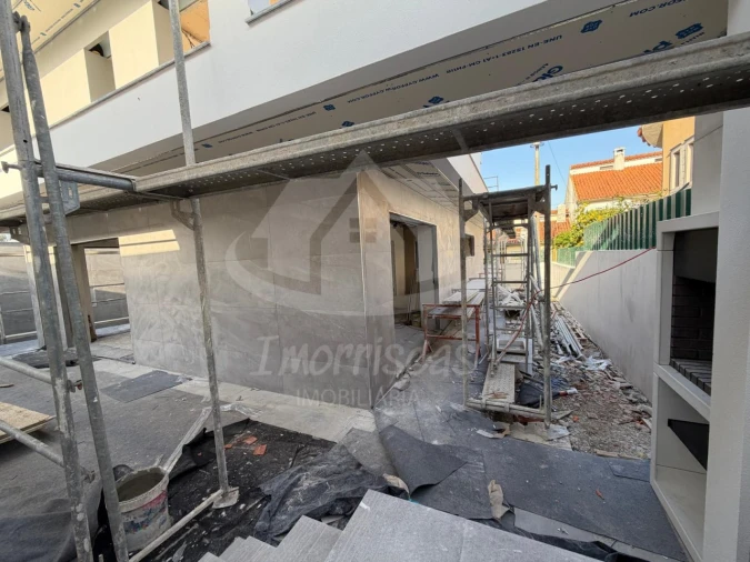 Moradia T4 para Venda em Santa Iria de Azoia, São João da Talha e Bobadela Foto 16