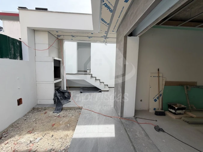 Moradia T4 para Venda em Santa Iria de Azoia, São João da Talha e Bobadela Foto 12