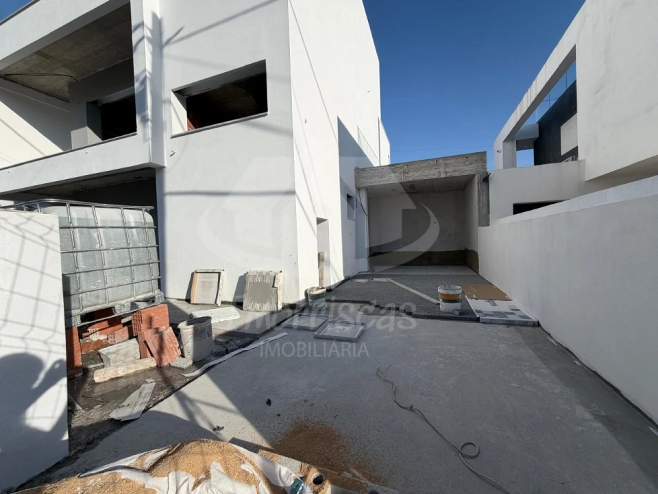 Moradia T4 para Venda em Santa Iria de Azoia, São João da Talha e Bobadela Foto 5