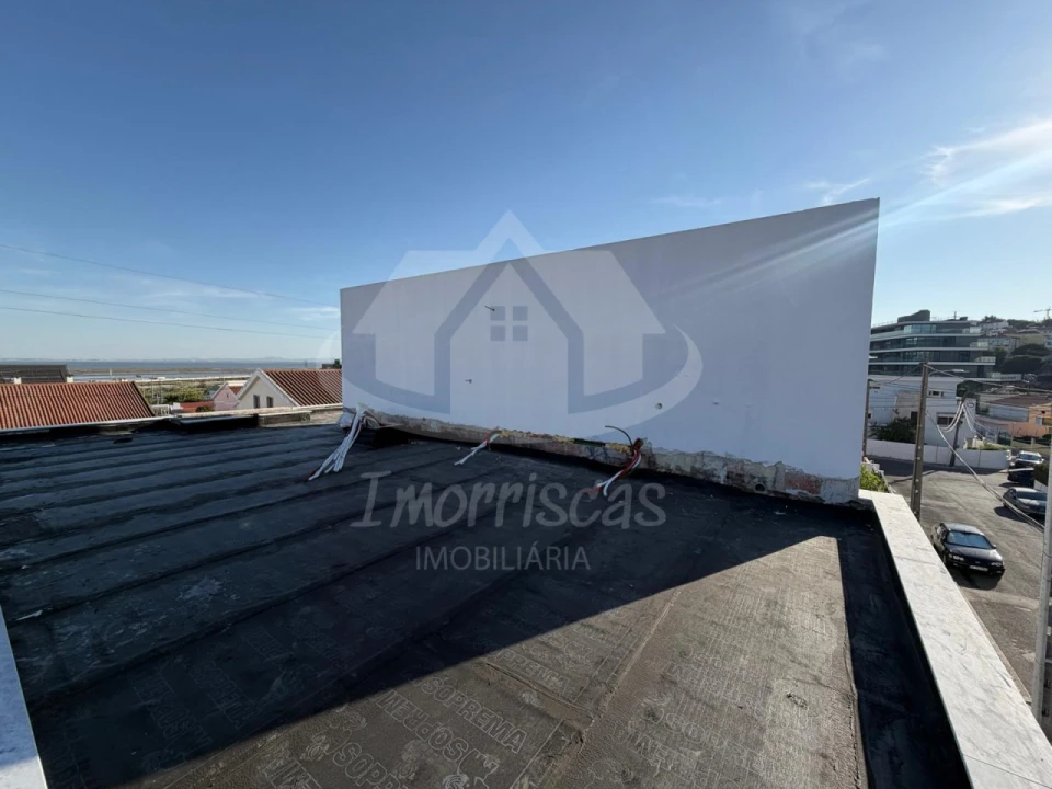 Moradia T4 para Venda em Santa Iria de Azoia, São João da Talha e Bobadela Foto 9
