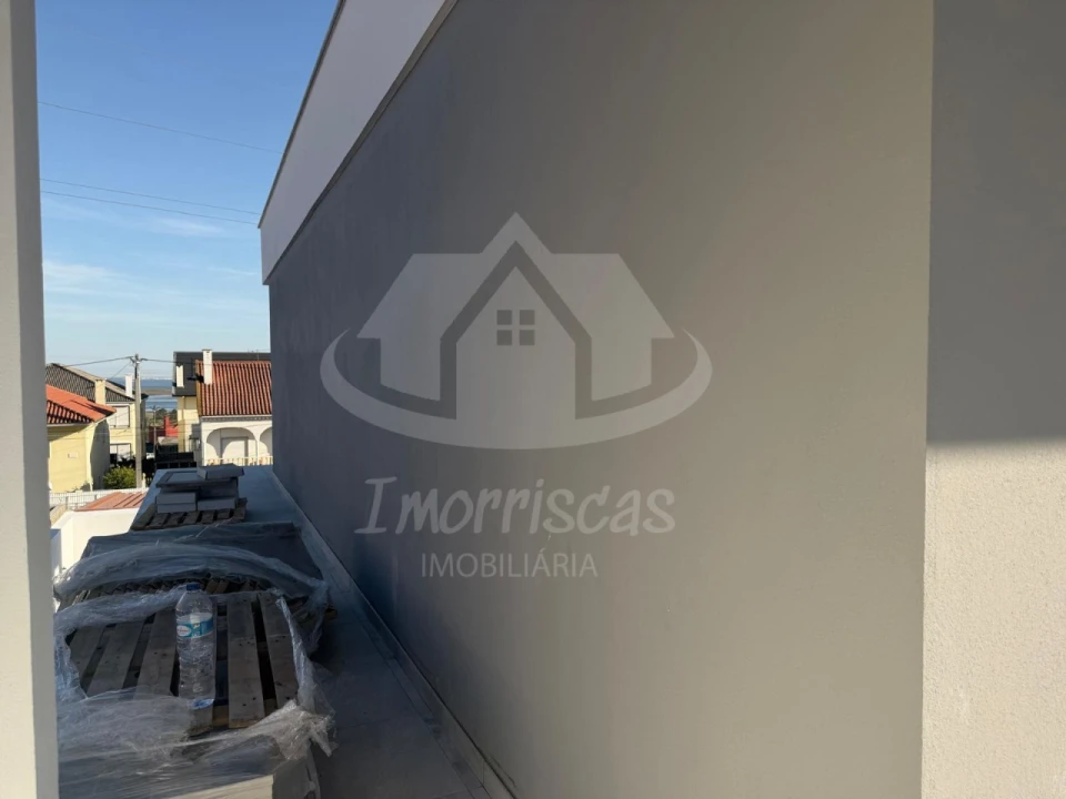 Moradia T4 para Venda em Santa Iria de Azoia, São João da Talha e Bobadela Foto 31