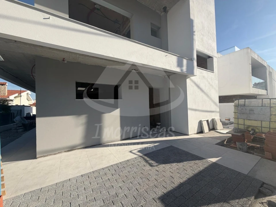 Moradia T4 para Venda em Santa Iria de Azoia, São João da Talha e Bobadela Foto 32