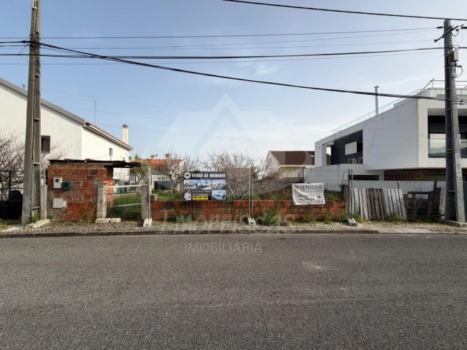 Moradia T3 para Venda em Santa Iria de Azoia, São João da Talha e Bobadela Foto 15