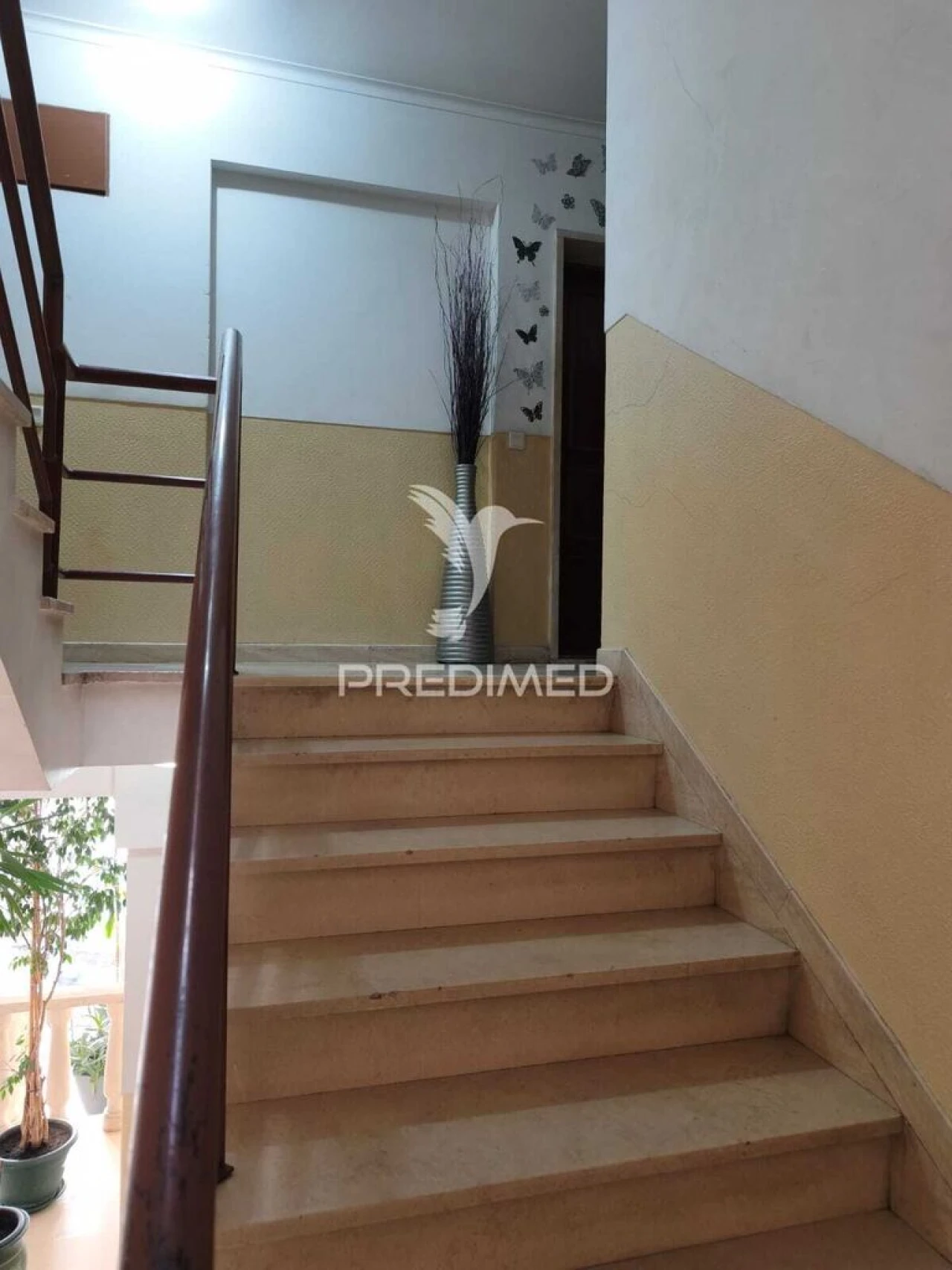 Apartamento T2 para Venda em Queluz e Belas Foto 3