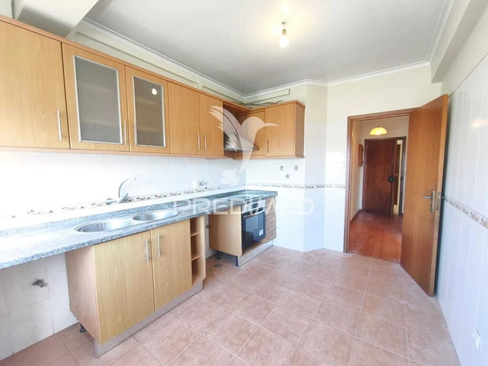 Apartamento T2 para Venda em Queluz e Belas Foto 15