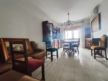 Apartamento T2 para Venda em Mafamude e Vilar do Paraíso