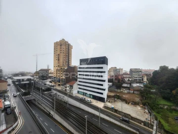 Apartamento T2 para Venda em Mafamude e Vilar do Paraíso