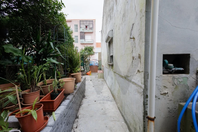 Moradia T1 para Venda em Baixa da Banheira e Vale da Amoreira Foto 18