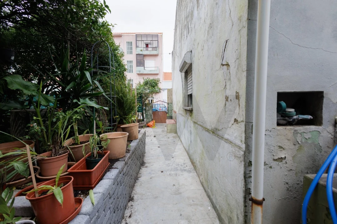 Moradia T1 para Venda em Baixa da Banheira e Vale da Amoreira Foto 18