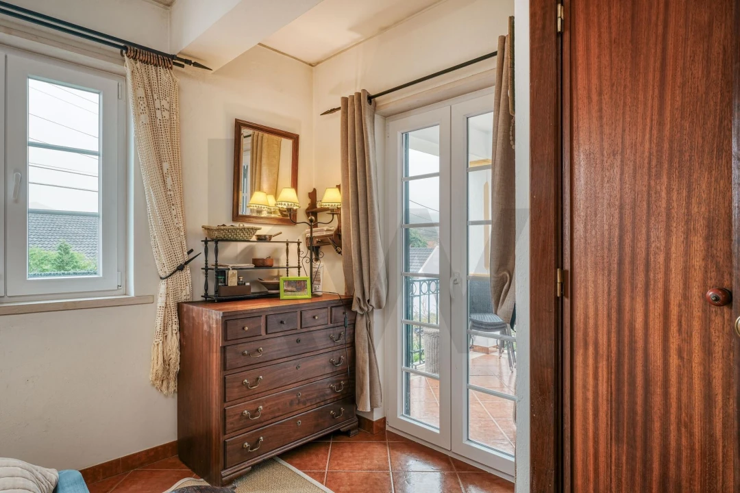 Moradia T5 para Venda em Colares Foto 31