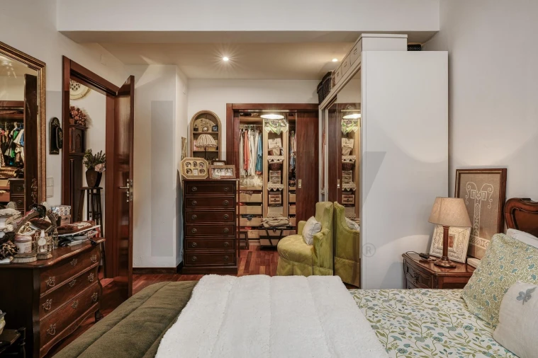 Moradia T5 para Venda em Colares Foto 15