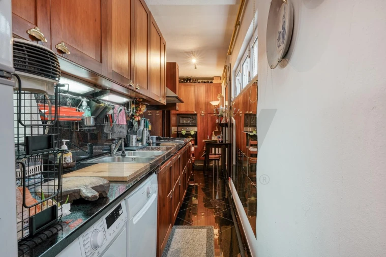 Moradia T5 para Venda em Colares Foto 18