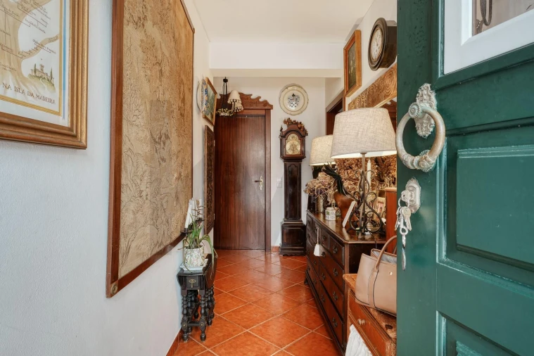 Moradia T5 para Venda em Colares Foto 8