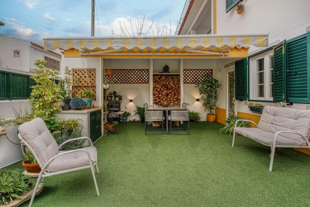 Moradia T5 para Venda em Colares Foto 6