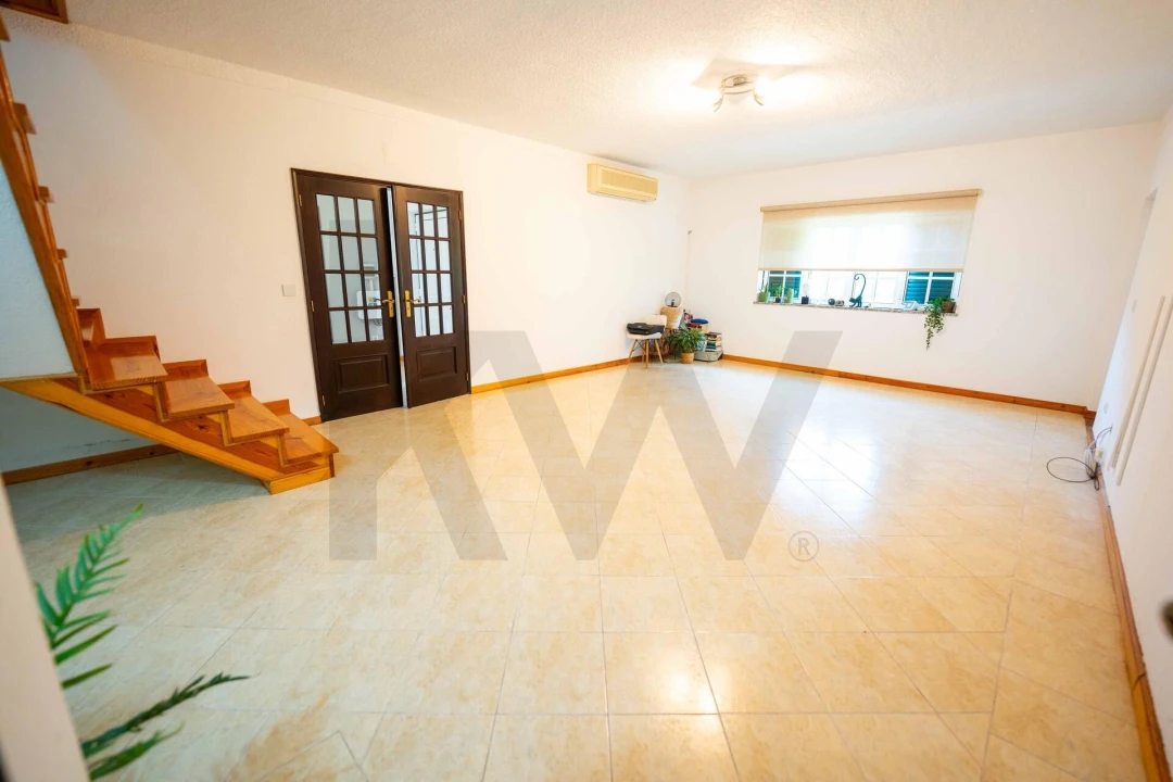 Moradia T4 para Venda em Friúmes e Paradela Foto 19