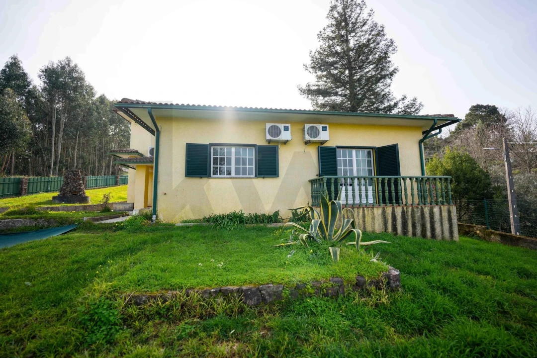 Moradia T4 para Venda em Friúmes e Paradela Foto 54