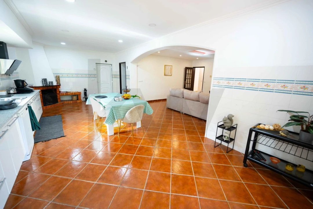 Moradia T4 para Venda em Friúmes e Paradela Foto 28