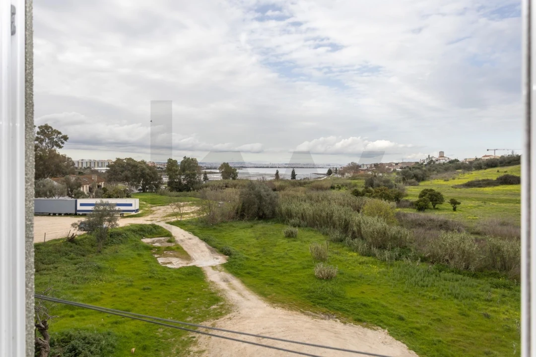 Apartamento T2 para Venda em Seixal, Arrentela e Aldeia de Paio Pires Foto 19