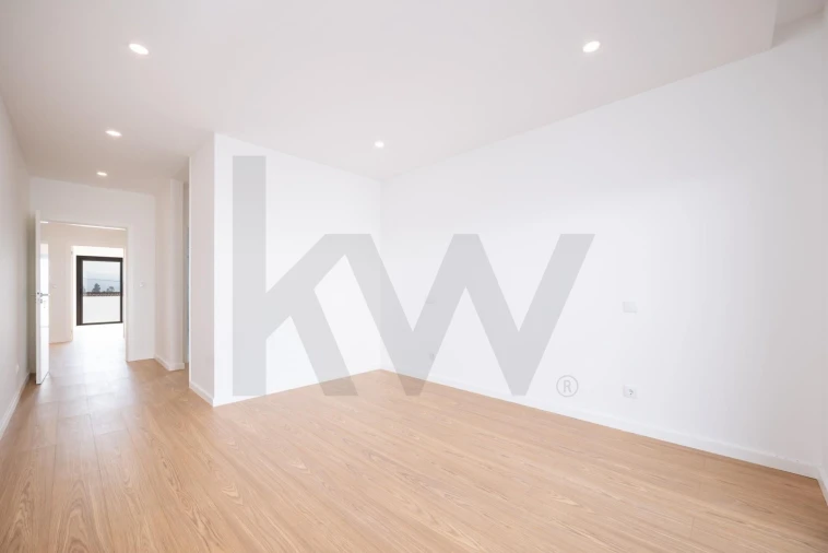 Apartamento T3 para Venda em Paredes Foto 15