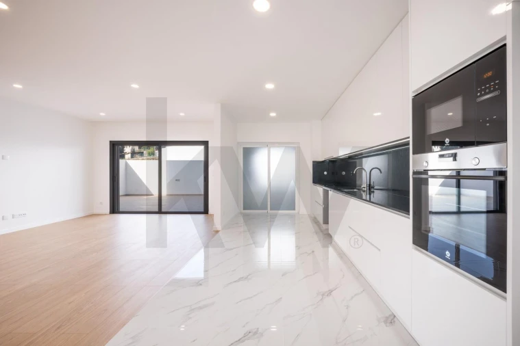 Apartamento T3 para Venda em Paredes Foto 2