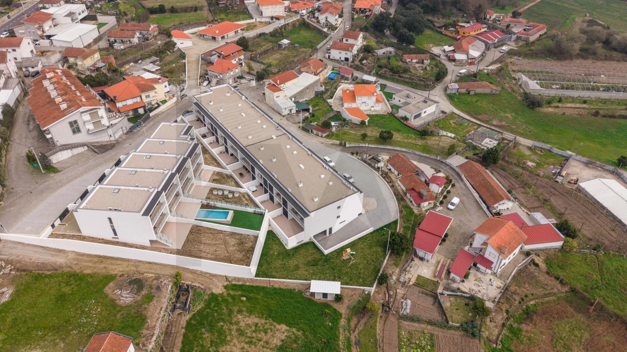 Apartamento T3 para Venda em Paredes Foto 31