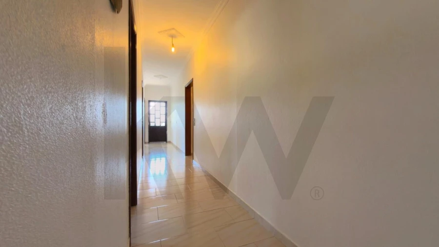 Moradia T7 para Venda em Quarteira Foto 24