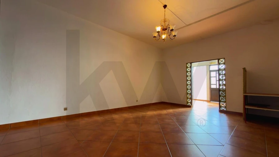 Moradia T7 para Venda em Quarteira Foto 26