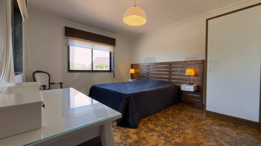 Moradia T7 para Venda em Quarteira Foto 19