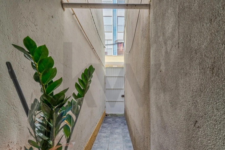 Moradia T1 para Venda em Costa da Caparica Foto 13