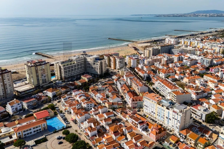 Moradia T1 para Venda em Costa da Caparica Foto 15
