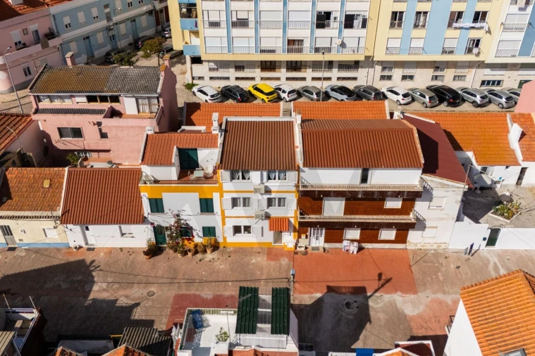 Moradia T1 para Venda em Costa da Caparica Foto 18