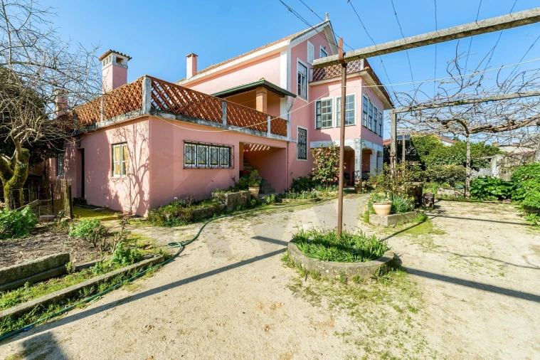 Moradia T5 para Venda em Barrô e Aguada de Baixo Foto 33