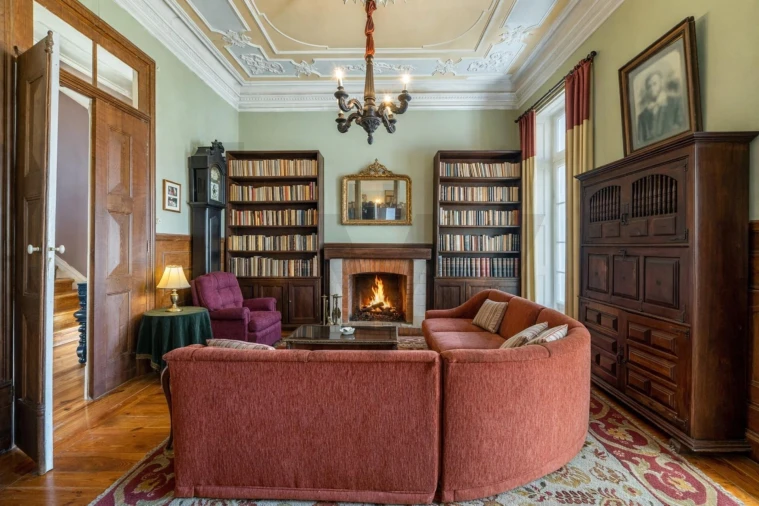 Moradia T5 para Venda em Barrô e Aguada de Baixo Foto 14