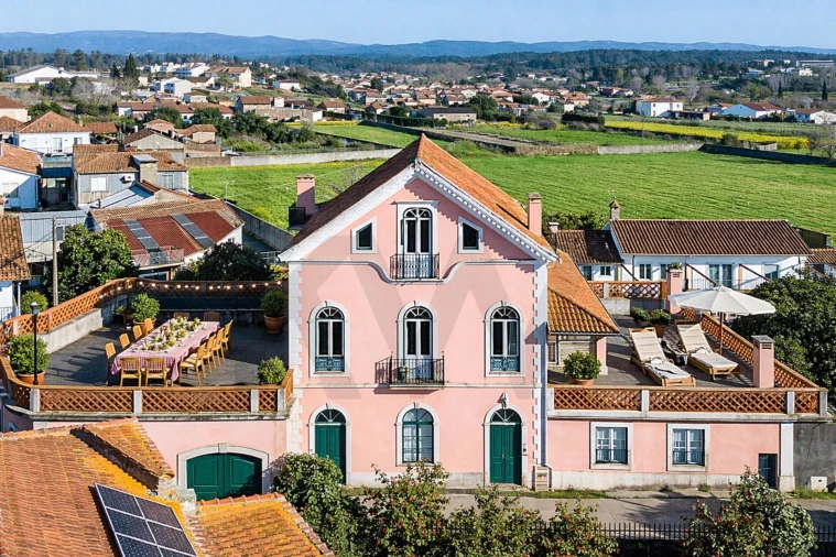 Moradia T5 para Venda em Barrô e Aguada de Baixo