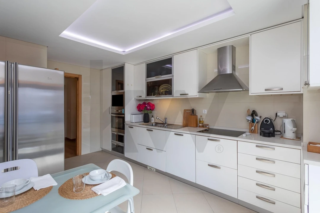 Apartamento T3 para Venda em Oeiras e São Julião da Barra, Paço de Arcos e Caxias Foto 2