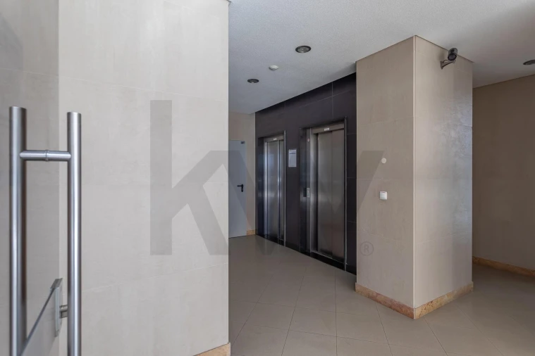 Apartamento T3 para Venda em Oeiras e São Julião da Barra, Paço de Arcos e Caxias Foto 47