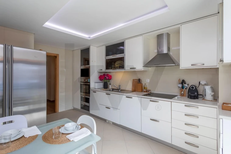 Apartamento T3 para Venda em Oeiras e São Julião da Barra, Paço de Arcos e Caxias Foto 2