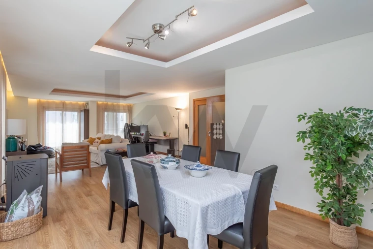 Apartamento T3 para Venda em Oeiras e São Julião da Barra, Paço de Arcos e Caxias Foto 9