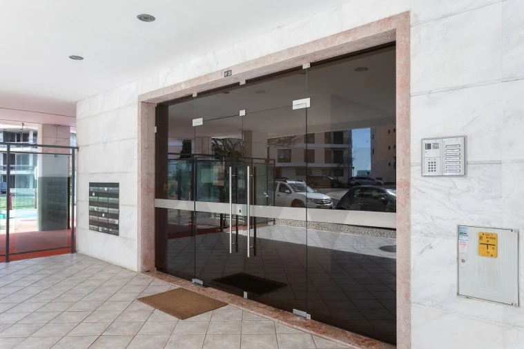 Apartamento T3 para Venda em Oeiras e São Julião da Barra, Paço de Arcos e Caxias Foto 48