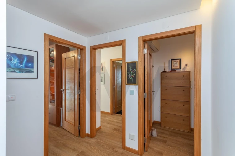 Apartamento T3 para Venda em Oeiras e São Julião da Barra, Paço de Arcos e Caxias Foto 18