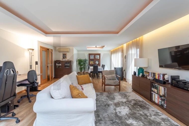 Apartamento T3 para Venda em Oeiras e São Julião da Barra, Paço de Arcos e Caxias Foto 7