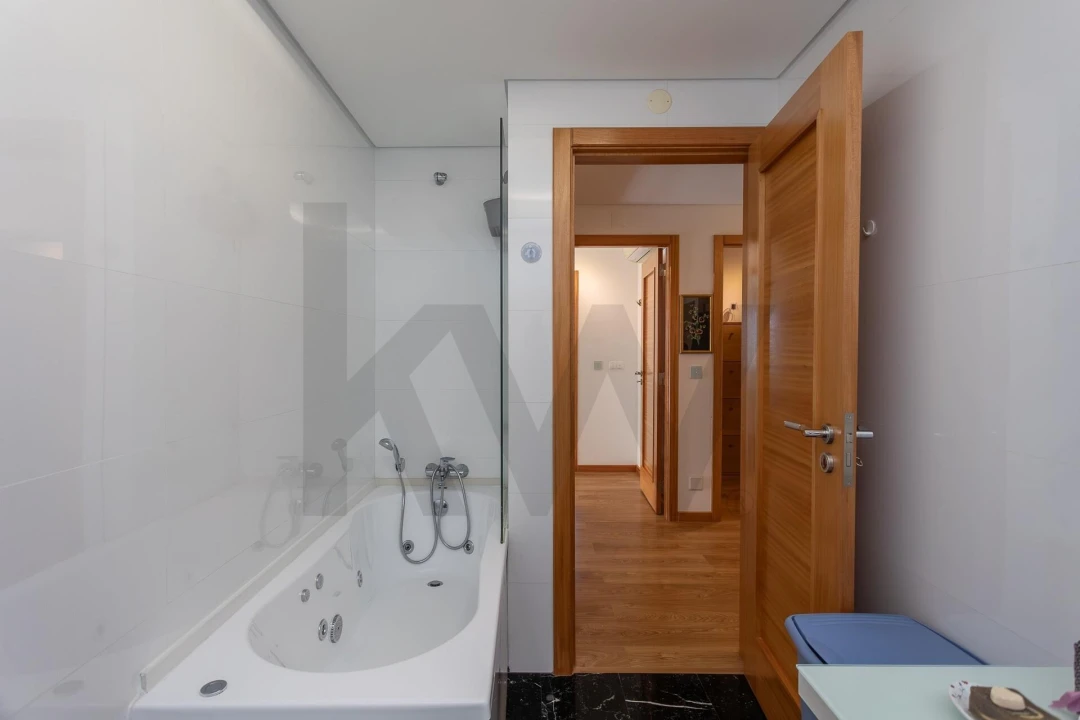 Apartamento T3 para Venda em Oeiras e São Julião da Barra, Paço de Arcos e Caxias Foto 37