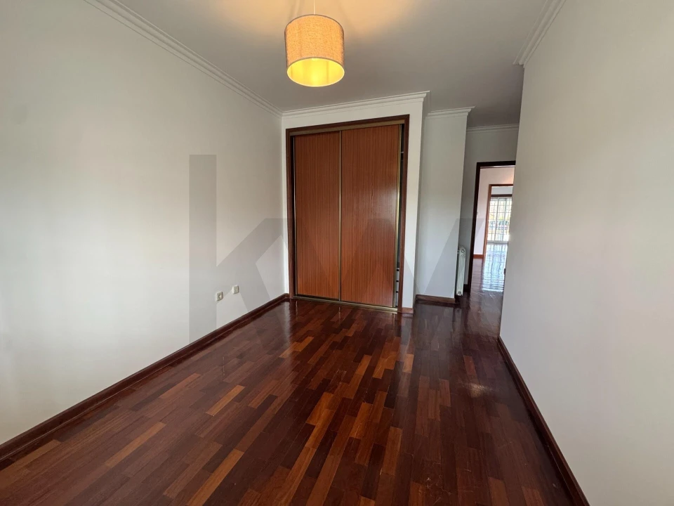 Moradia T4 para Venda em Ranhados Foto 12