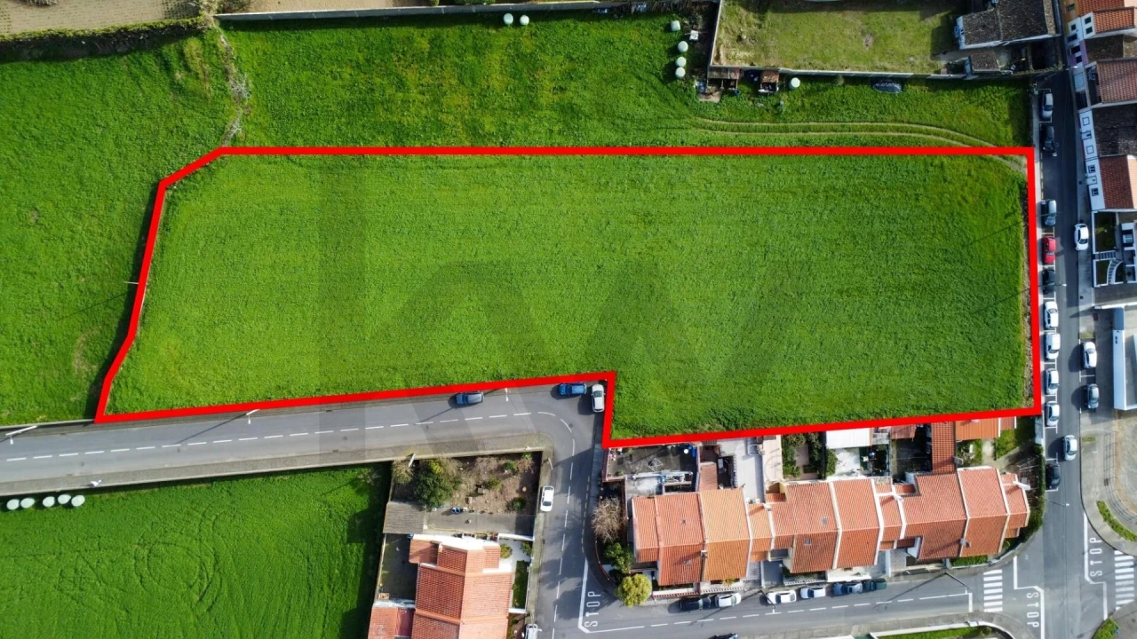 Terreno para Venda em Ribeirinha Foto 2