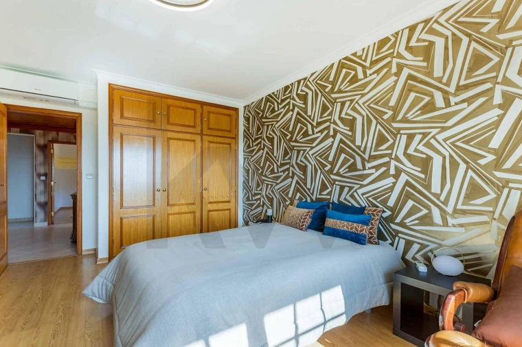 Moradia T5 para Venda em Serra e Junceira Foto 19