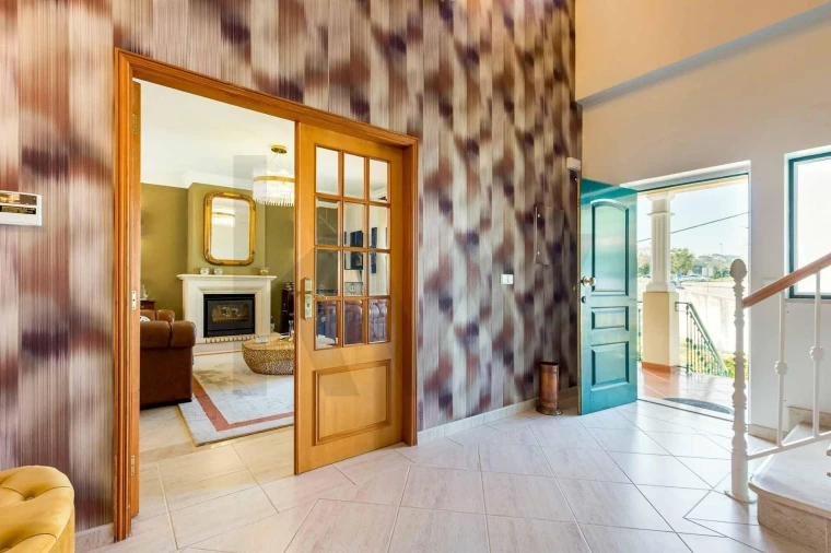 Moradia T5 para Venda em Serra e Junceira Foto 3