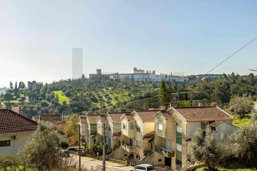 Moradia T5 para Venda em Serra e Junceira Foto 27