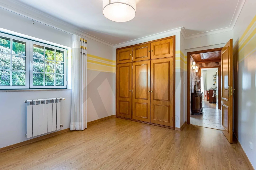 Moradia T5 para Venda em Serra e Junceira Foto 17